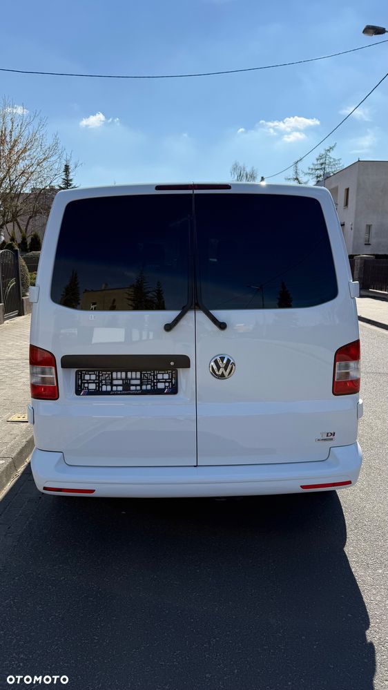 Volkswagen Multivan - 2
