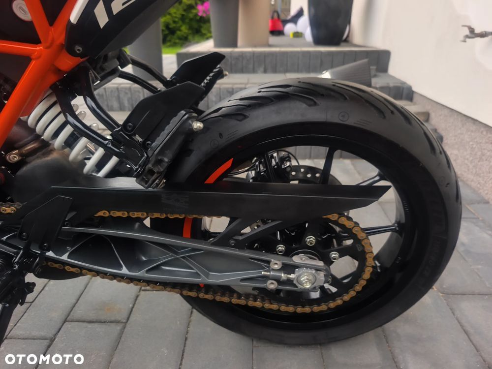 KTM Duke - 18