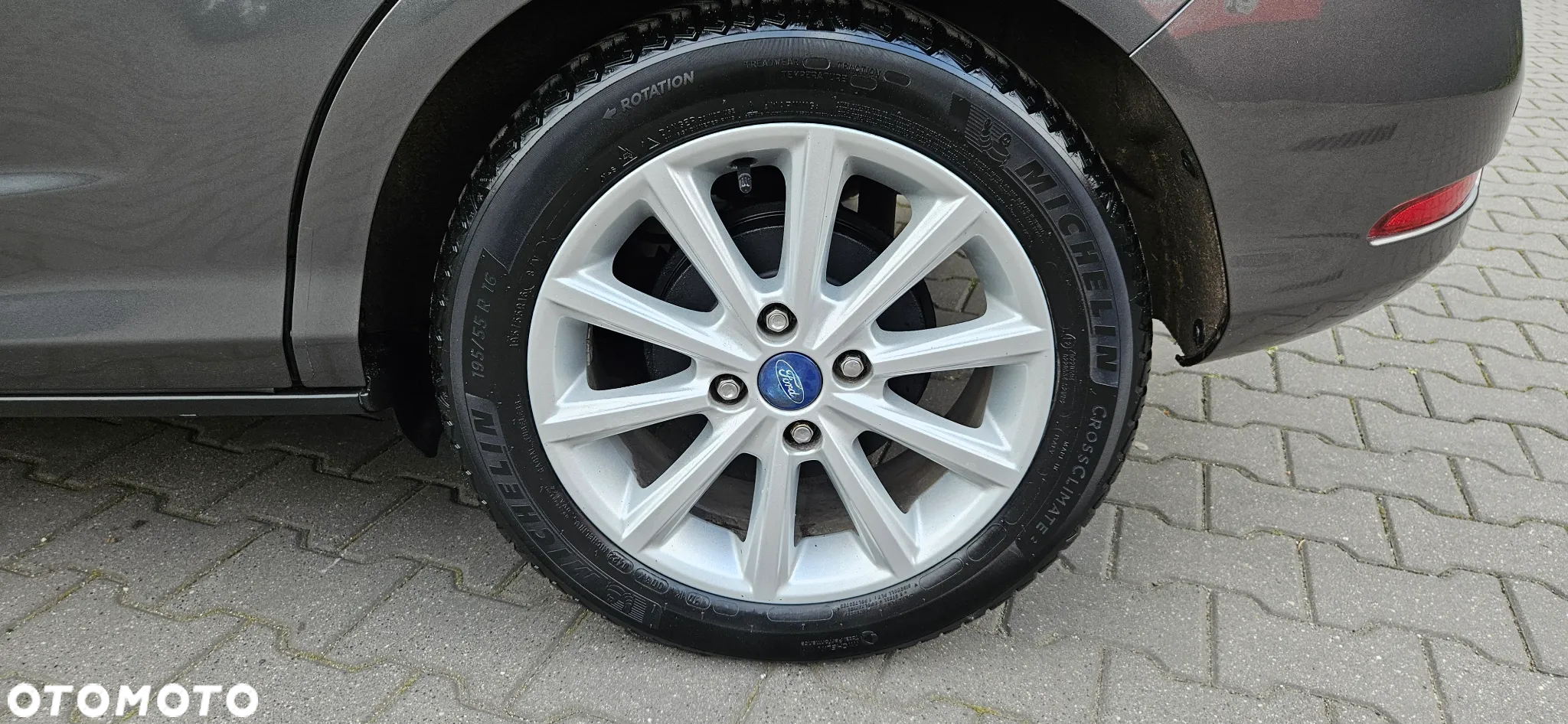 Ford B-MAX 1.5 TDCi Titanium X - 24