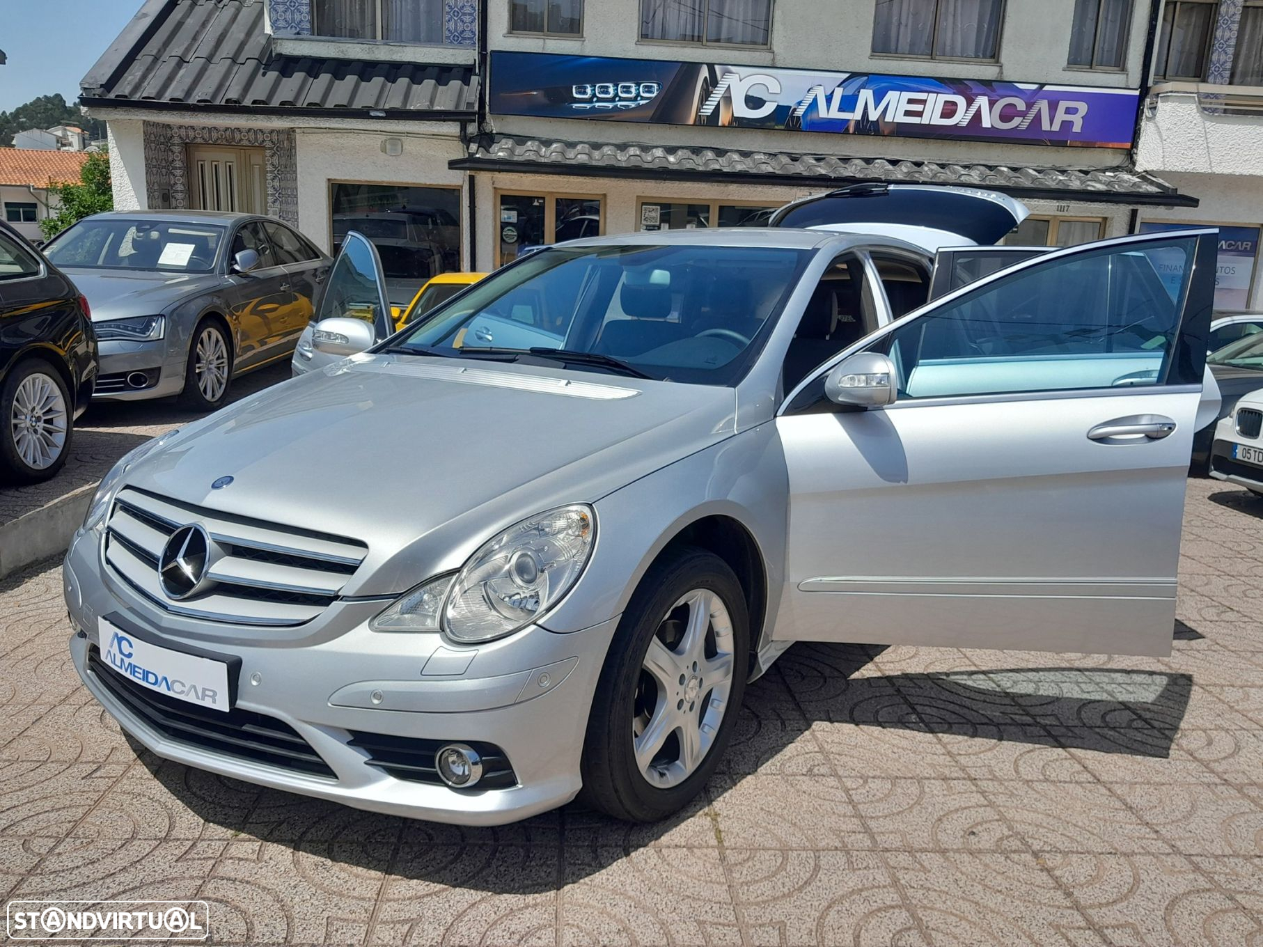 Mercedes-Benz R 320 CDi 4-Matic Longo - 23