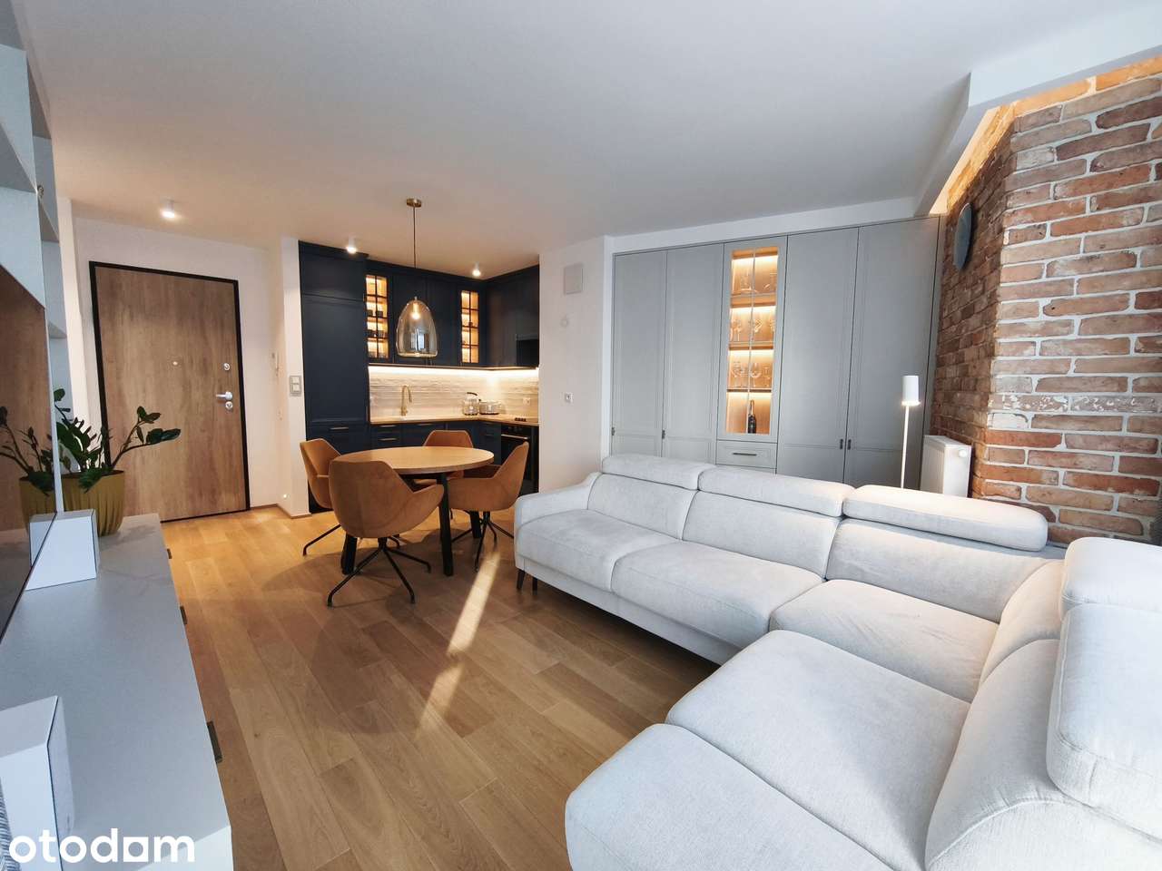GOTOWE DO ZAMIESZKANIA nowy apartament-wysoki standard- 2pok. Garnizon