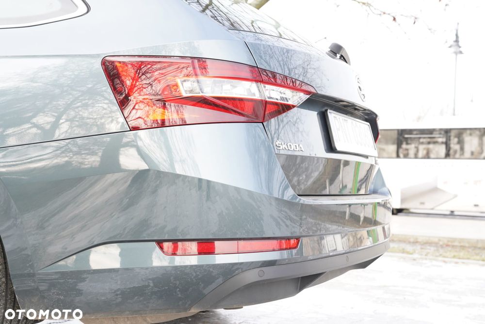 Skoda Superb 2.0 TDI SCR Style DSG - 26
