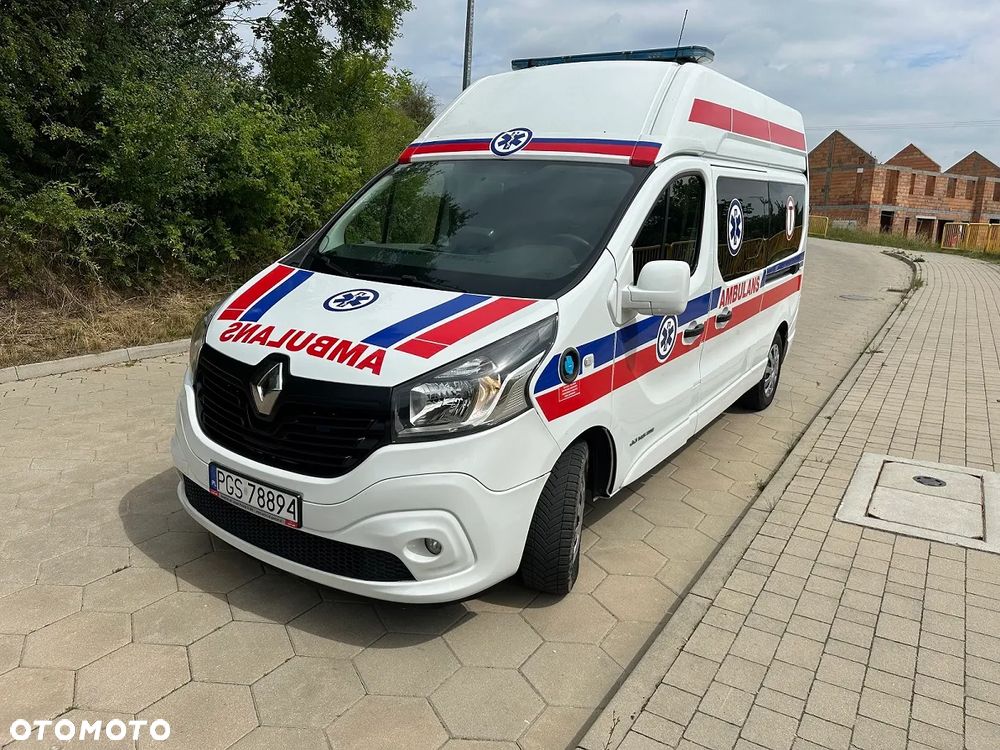 Renault Trafic Karetka Ambulans Ambulance Sanitarny EN1789 - 3