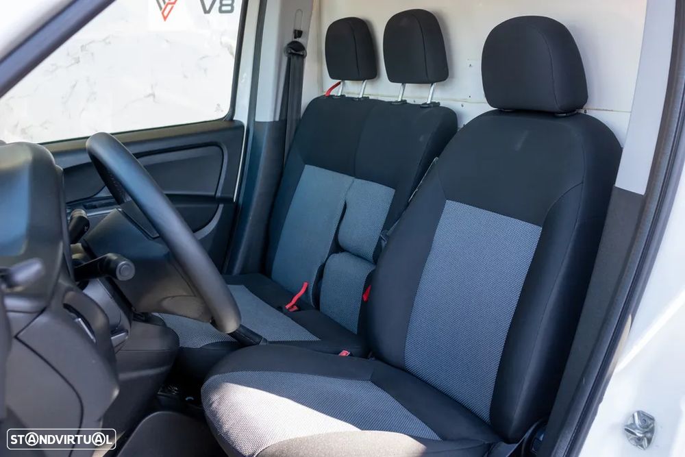 Fiat Doblo Maxi 1.3 Multijet Isotérmica 3 Lug. - 13