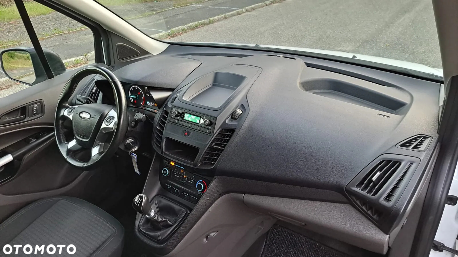 Ford Transit Connect - 10