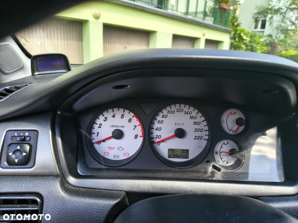 Mitsubishi Lancer 1.6 Invite - 14