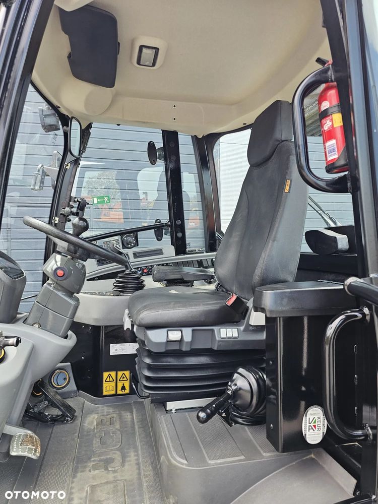 JCB 407 AGRI 2022r - 9