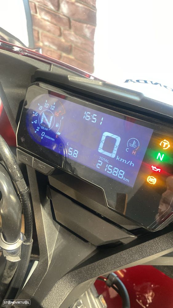 Honda CBR CBR650R - 5