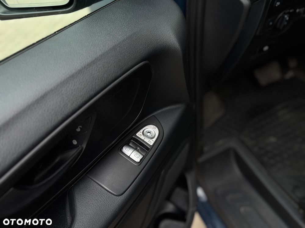 Mercedes-Benz Vito - 9