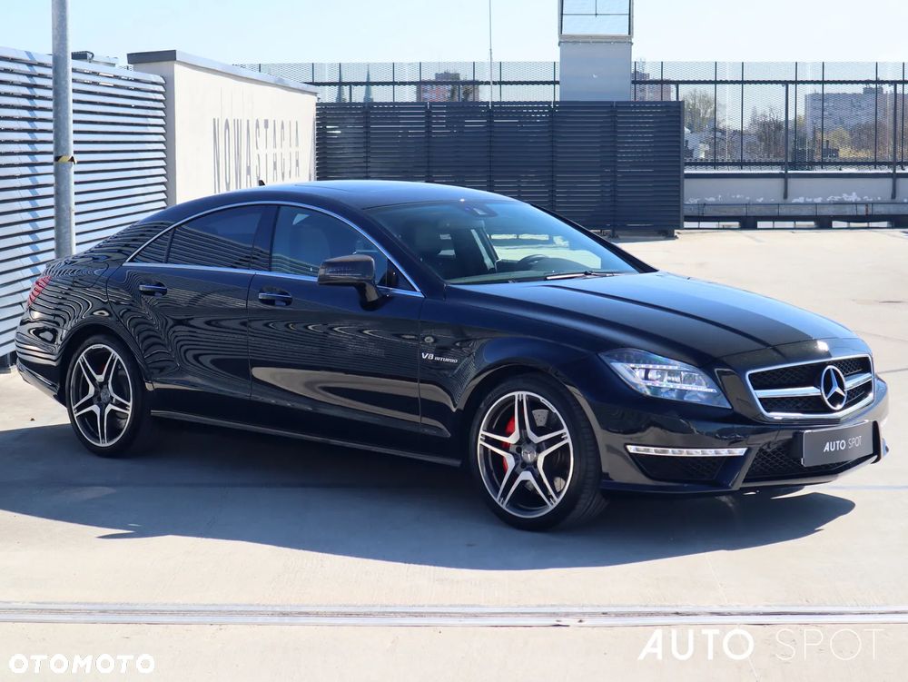 Mercedes-Benz CLS 63 AMG - 12