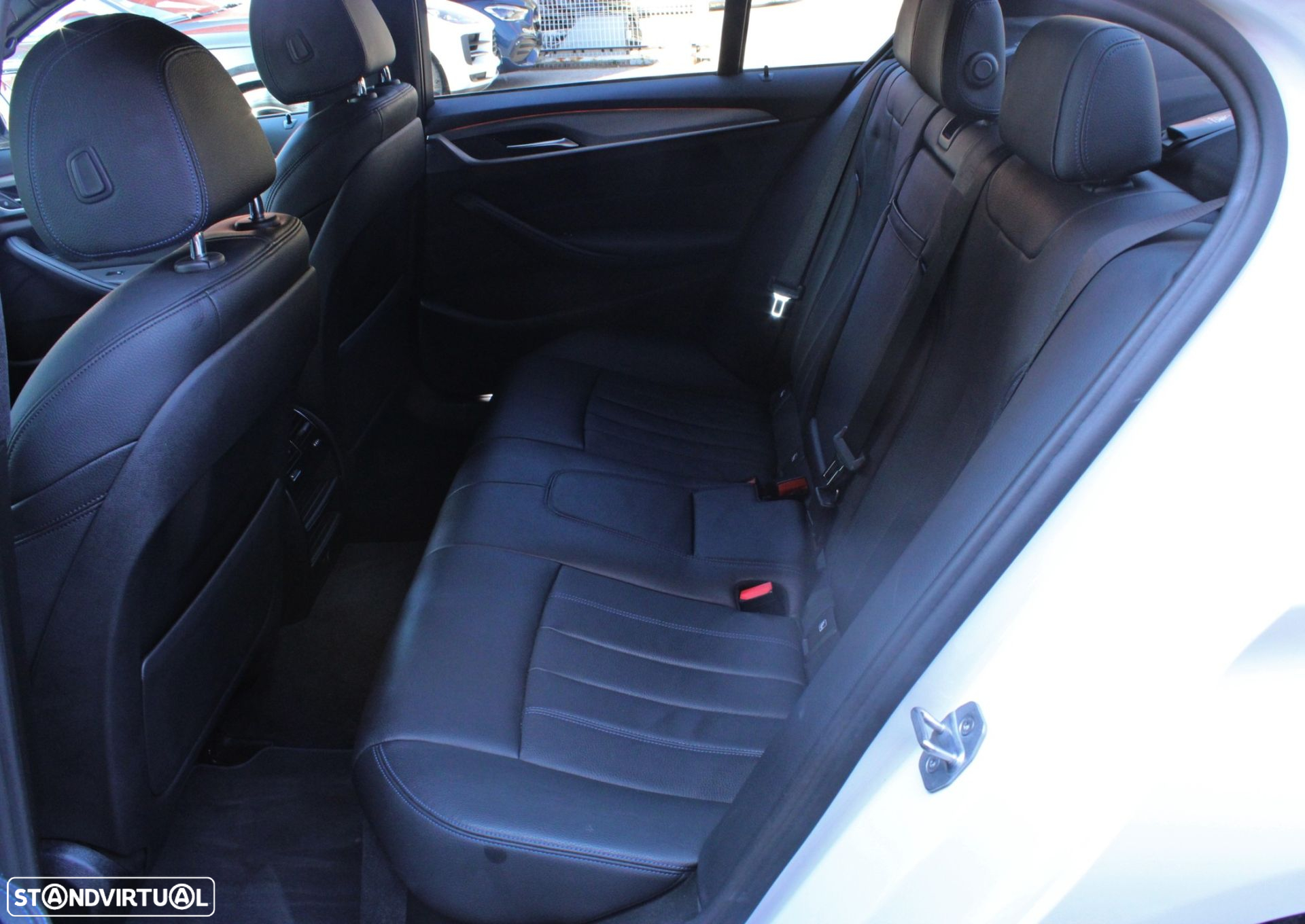 BMW 530 e iPerformance Pack M - 19