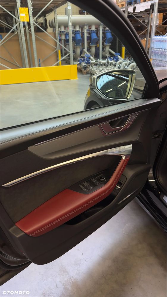 Audi S6 Avant - 27
