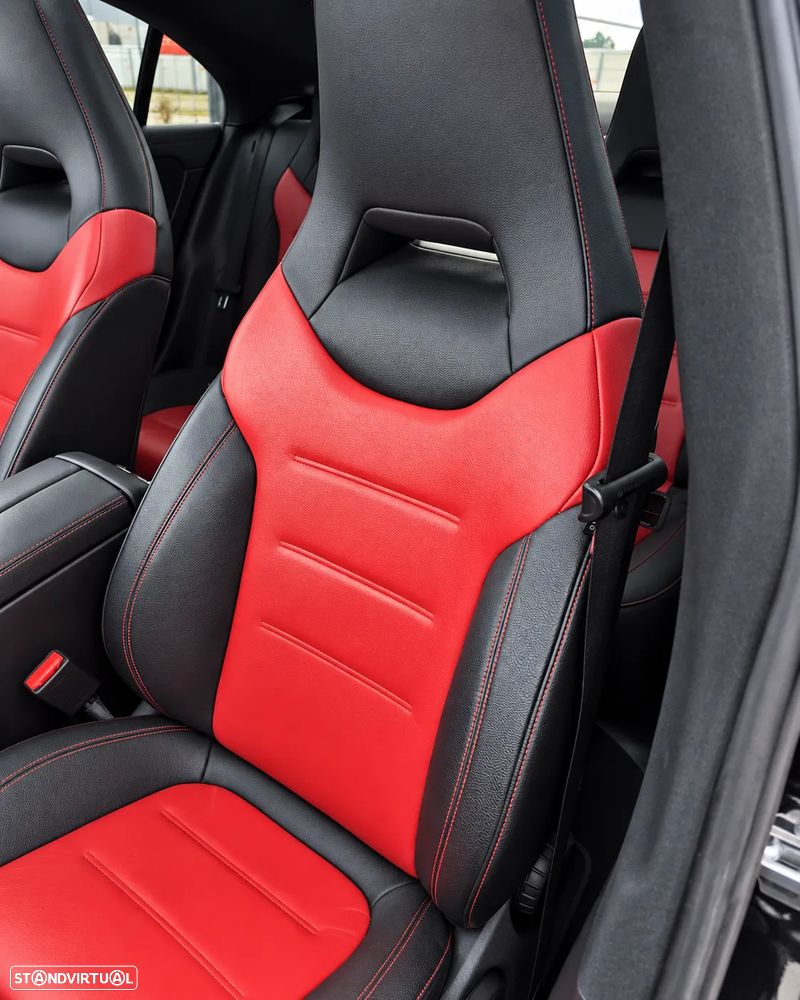 Mercedes-Benz CLA 180 - 4