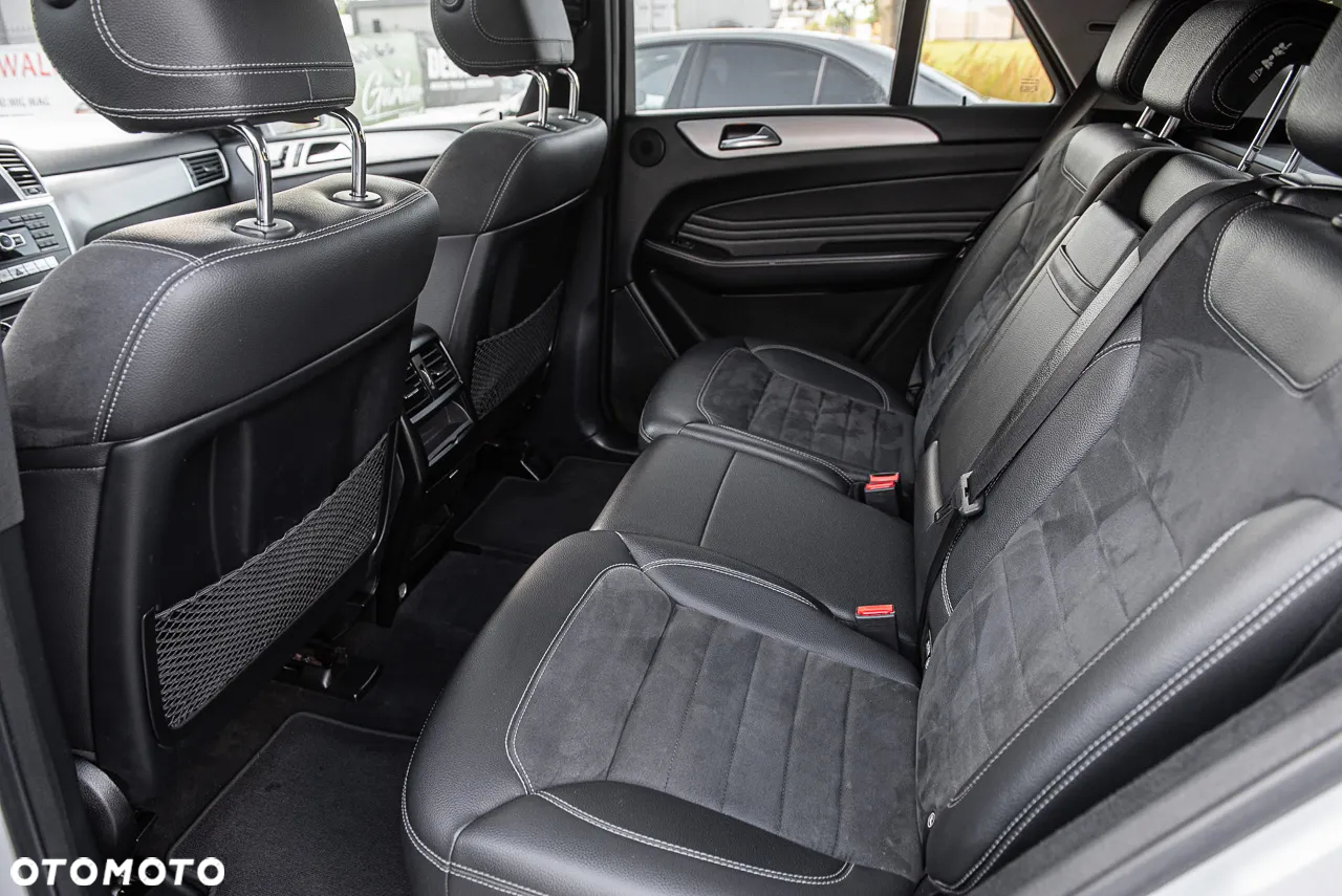 Mercedes-Benz ML 350 BlueTec 4-Matic - 29