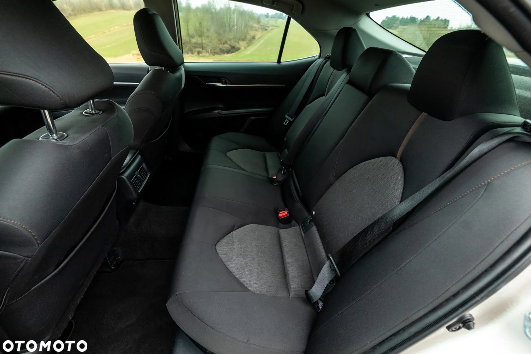 Toyota Camry 2.5 Hybrid Comfort CVT - 16