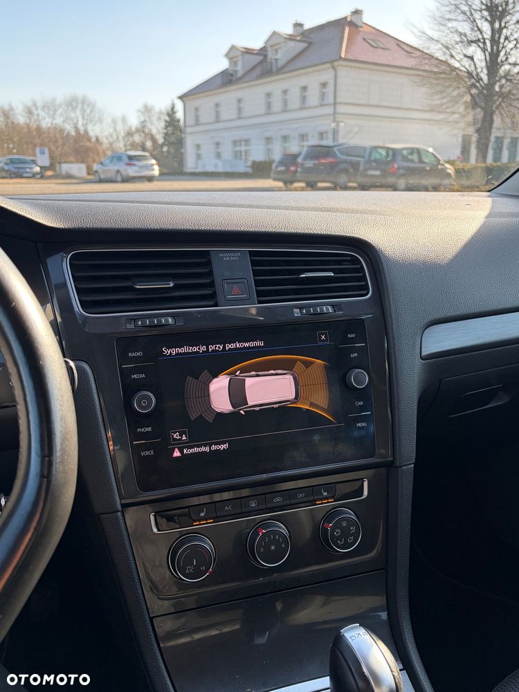 Volkswagen Golf Variant 1.6 TDI (BlueMotion Technology) DSG Comfortline - 16