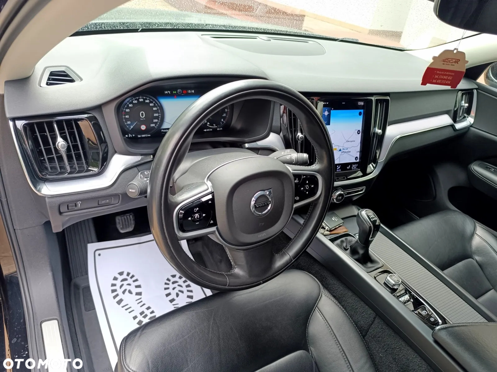 Volvo V60 D3 Momentum Pro - 23