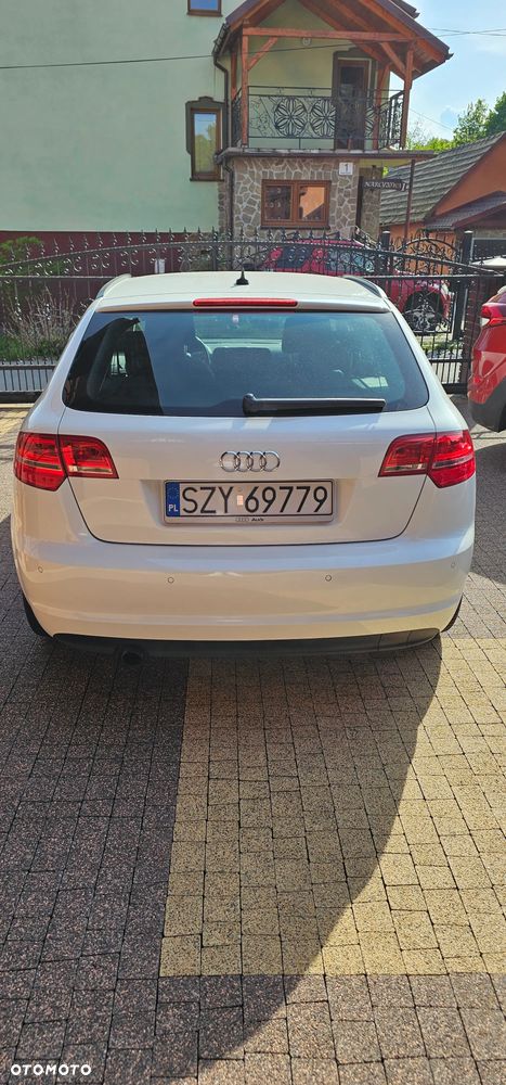 Audi A3 Sportback 1.6 TDI DPF Attraction - 17