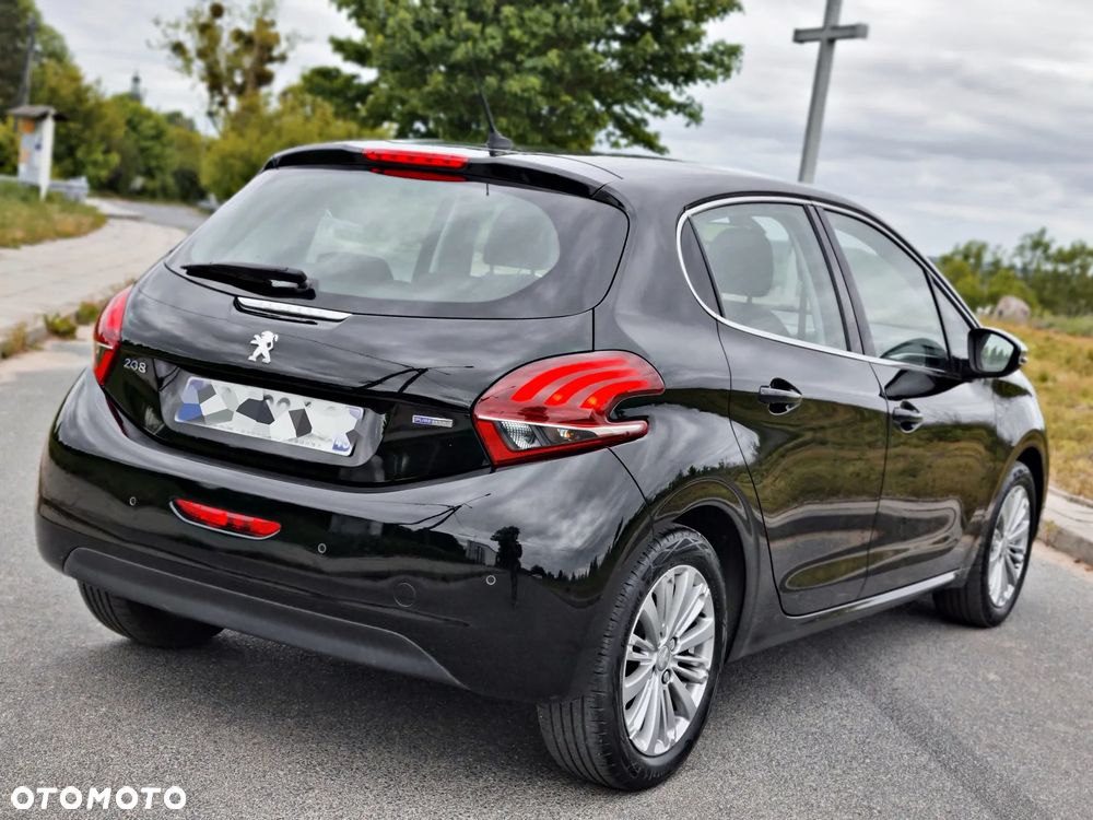 Peugeot 208 PureTech 82 Start & Stop Allure - 3