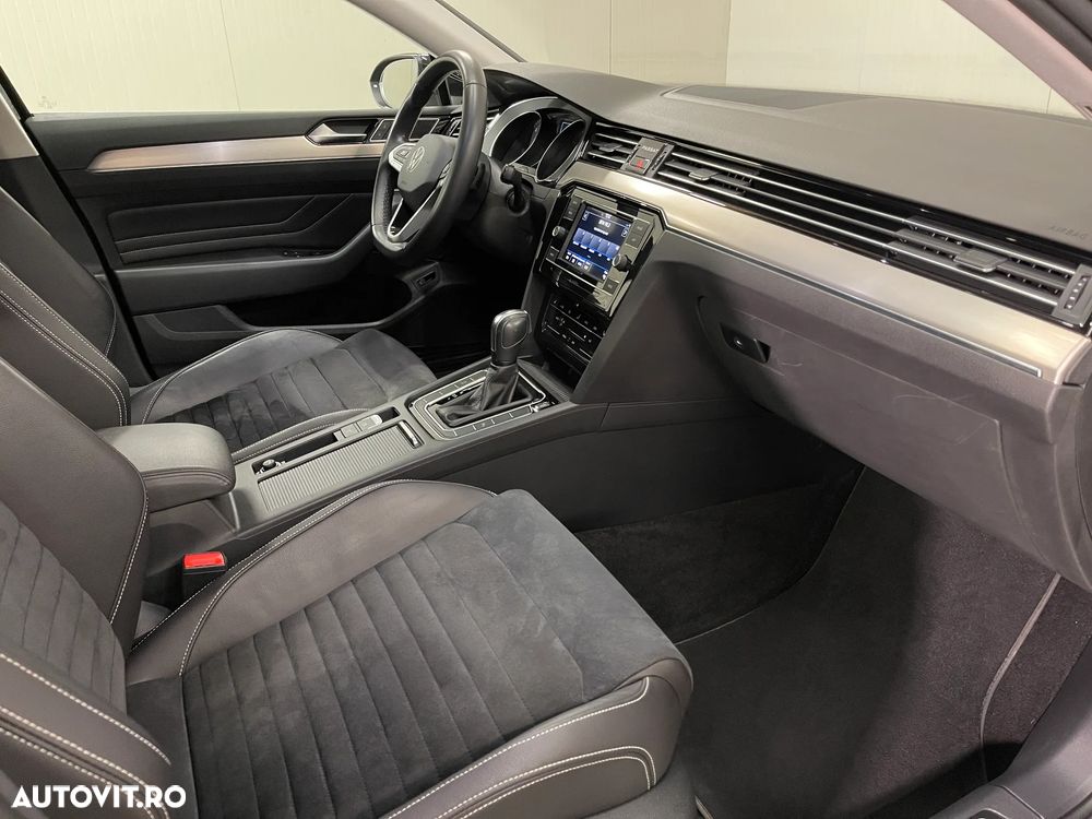 Volkswagen Passat 2.0 TDI DSG Highline - 10