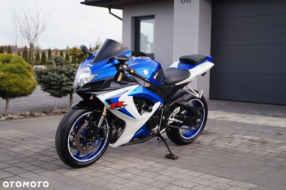 Suzuki GSX-R - 2