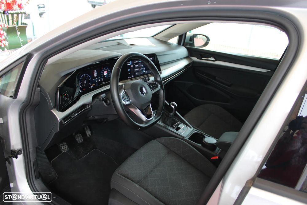 VW Golf 2.0 TDI Life - 15