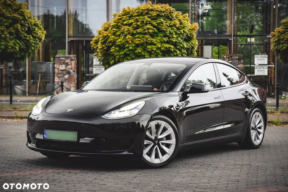 Tesla Model 3 Standard Range Plus - 3