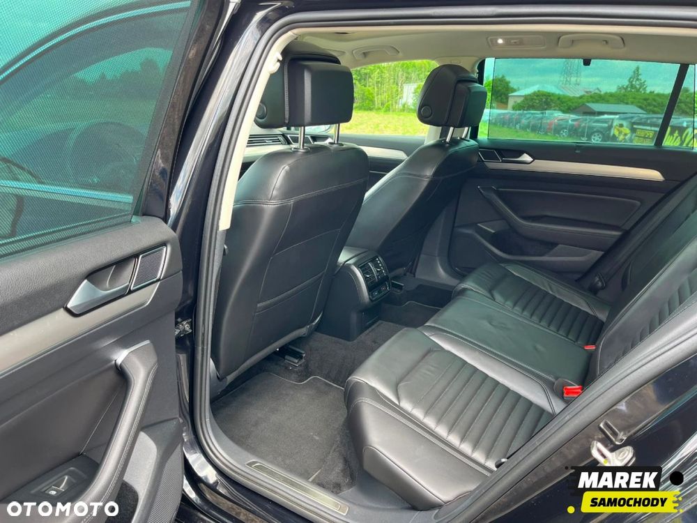 Volkswagen Passat - 8