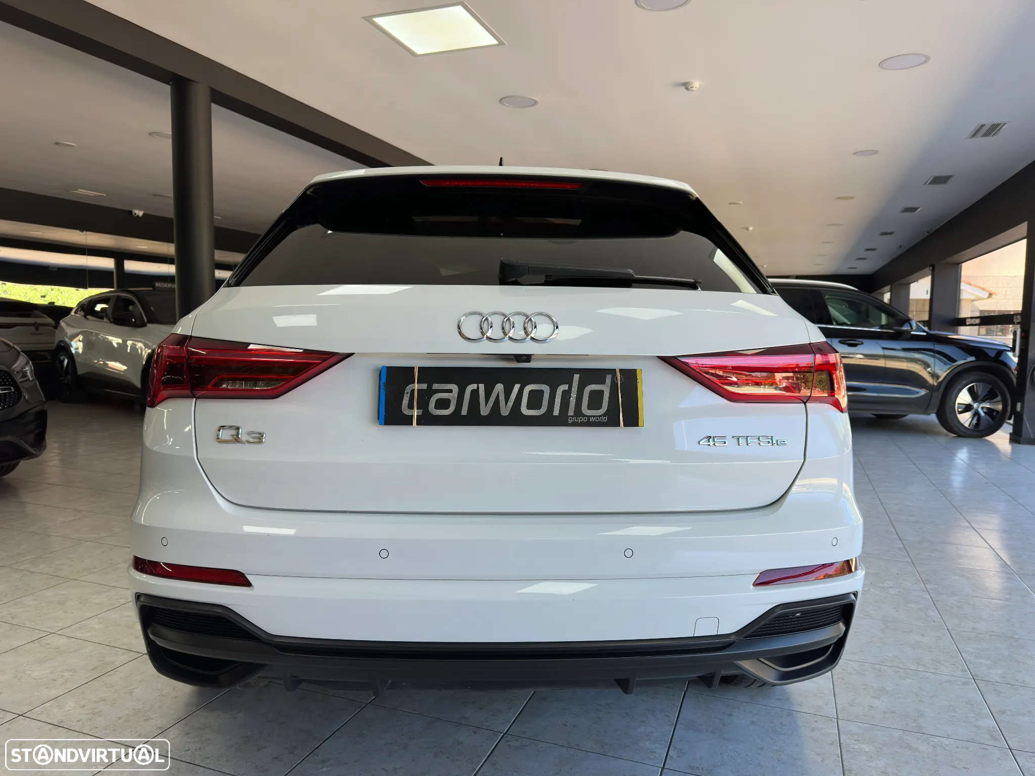 Audi Q3 45 TFSIe S line S tronic - 4