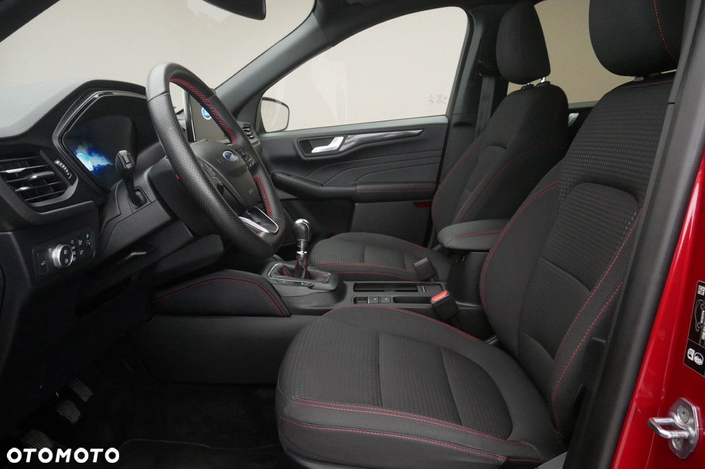 Ford Kuga - 12