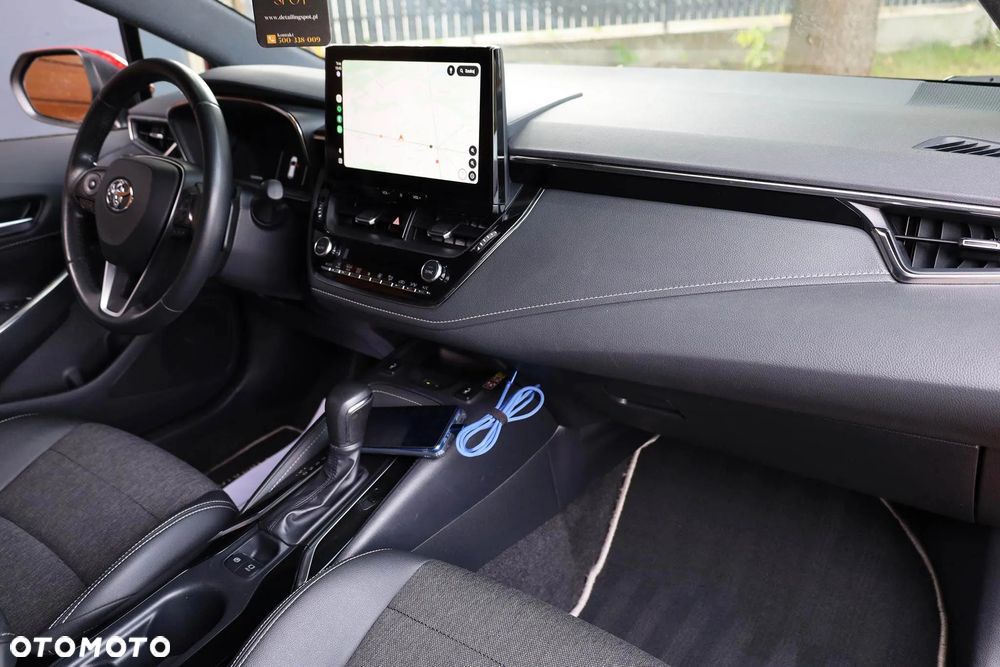 Toyota Corolla 2.0 Hybrid Style - 32