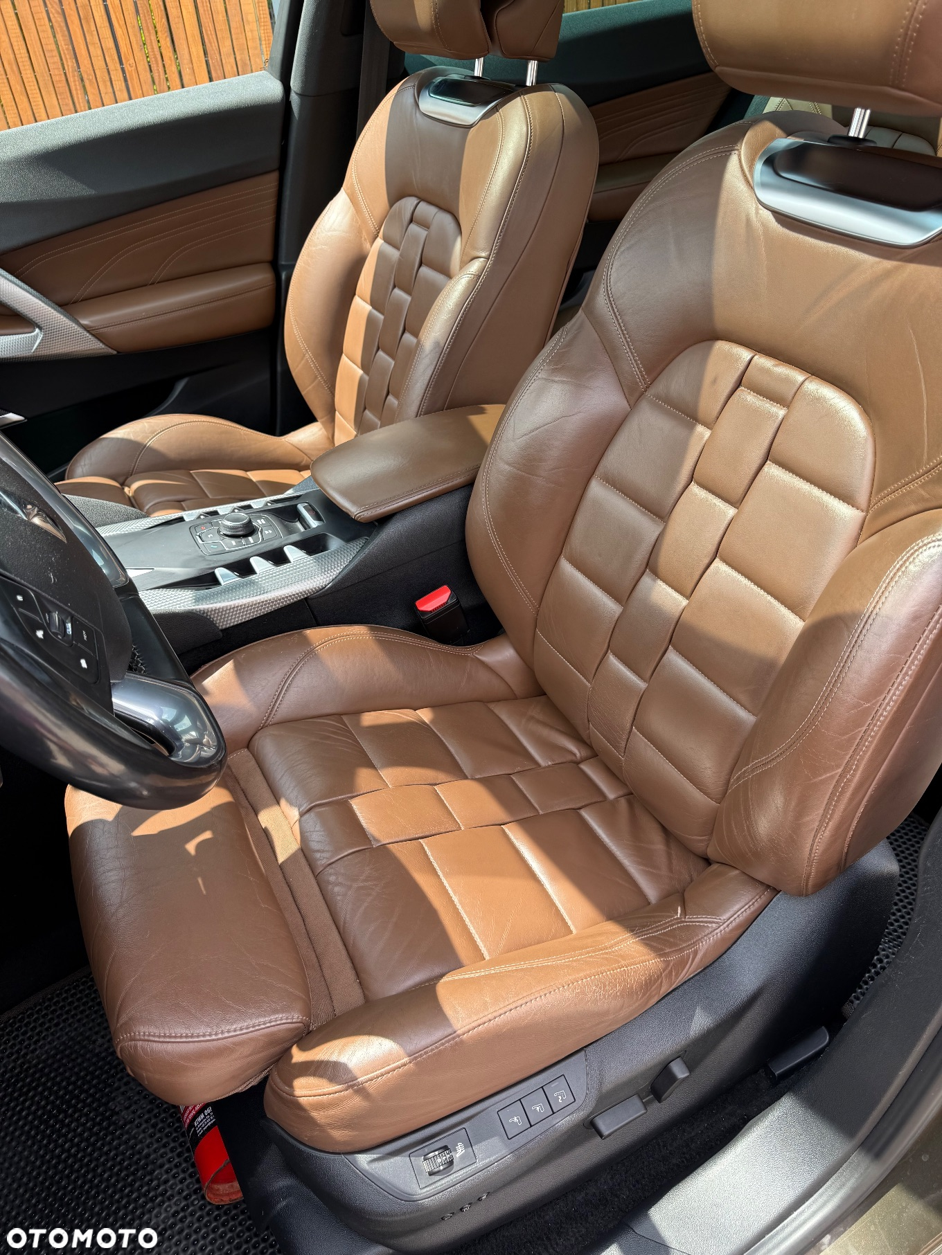 Citroën DS5 Hybrid4 EGS6 Pure Pearl - 27