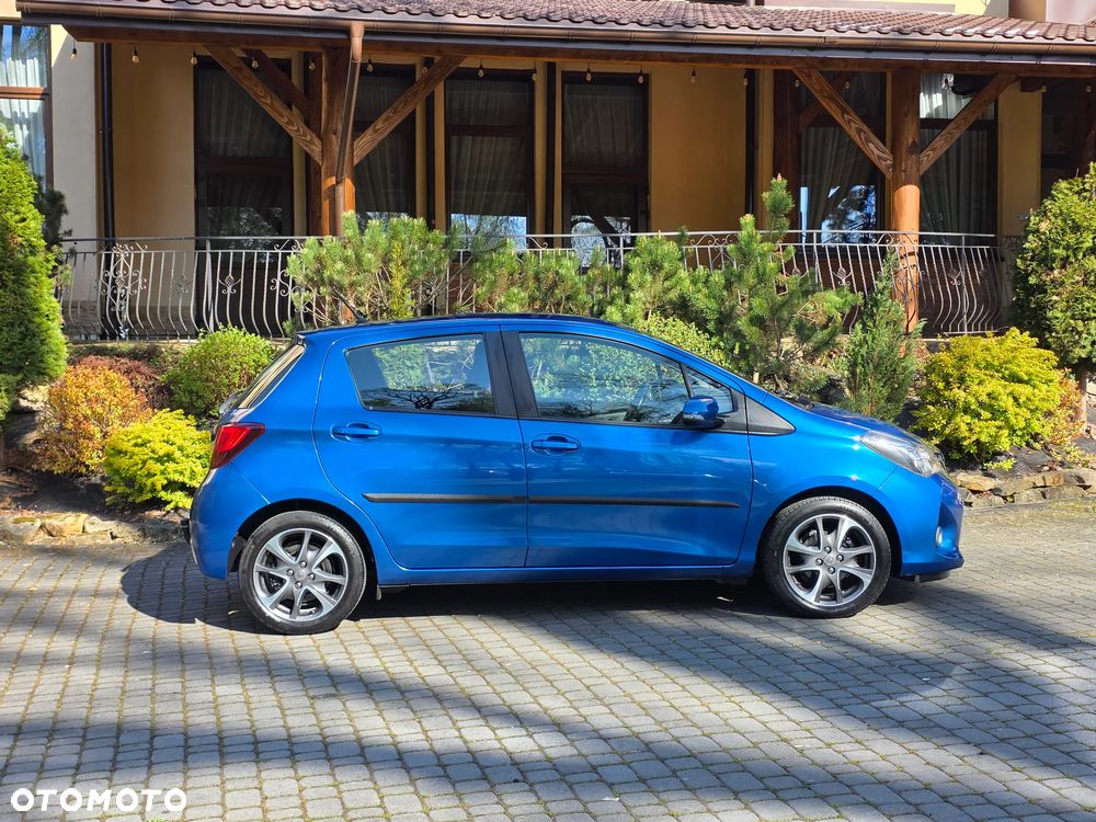 Toyota Yaris 1.33 VVT-i Executive - 34