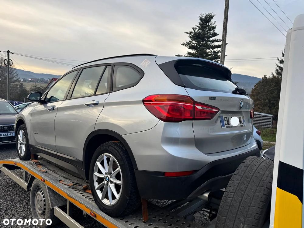 BMW X1 xDrive18d Sport Line - 2