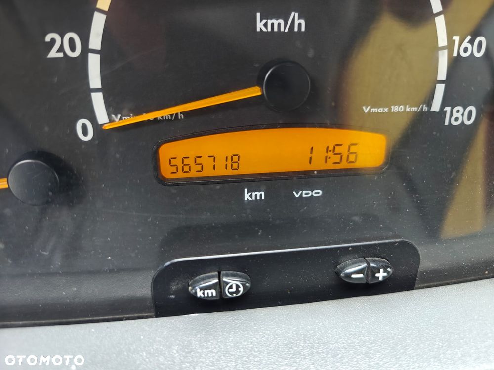 Mercedes-Benz Sprinter - 7