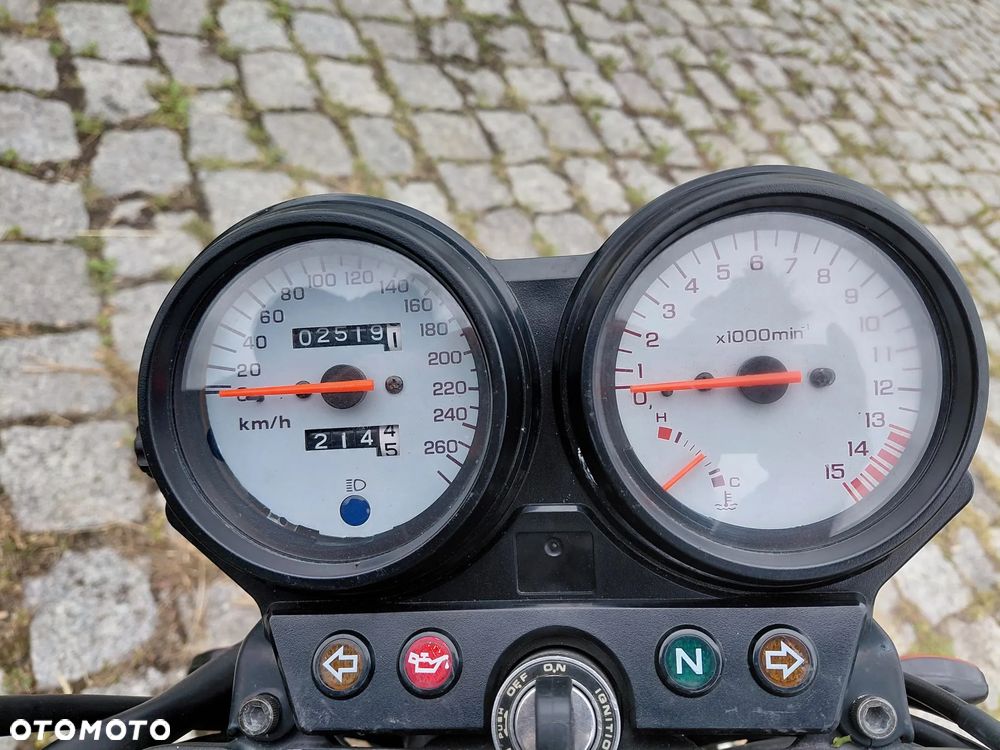 Honda Hornet - 5