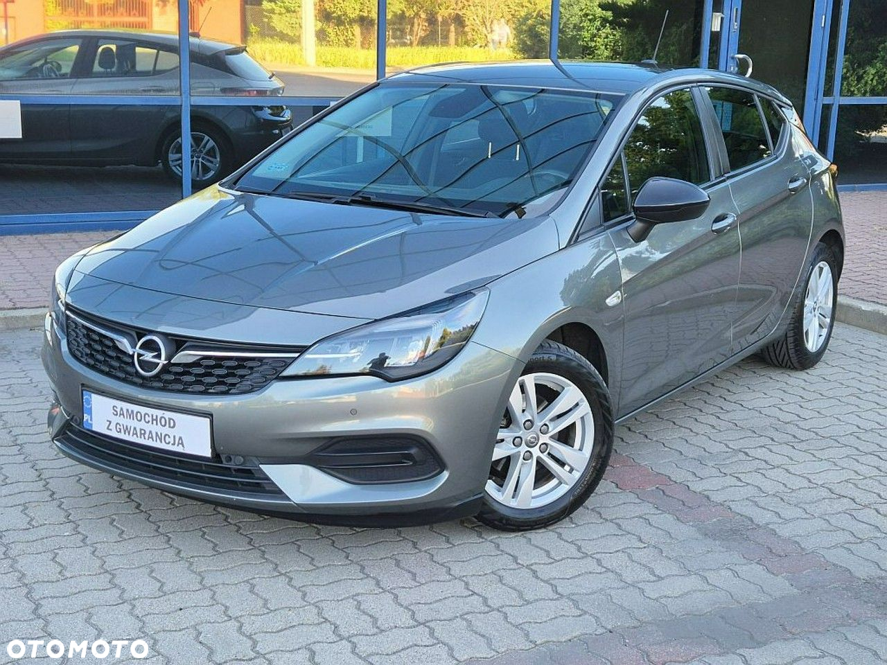Opel Astra V 1.2 T Edition S&S - 3