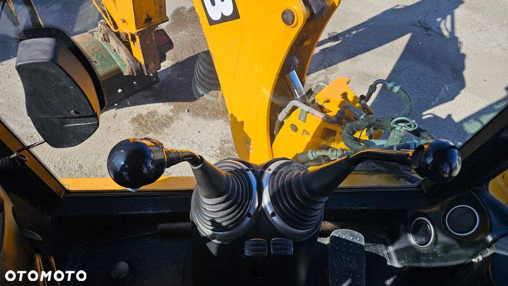 JCB 3 CX CONTRACTOR - 6
