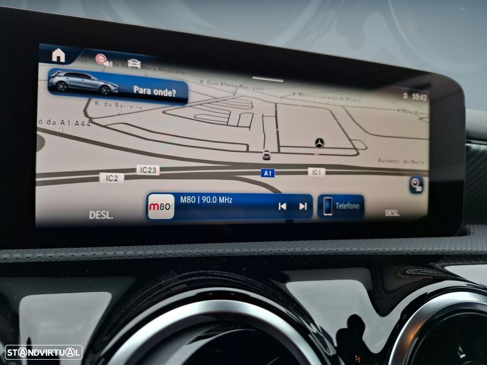 Mercedes-Benz a-180 d - 21