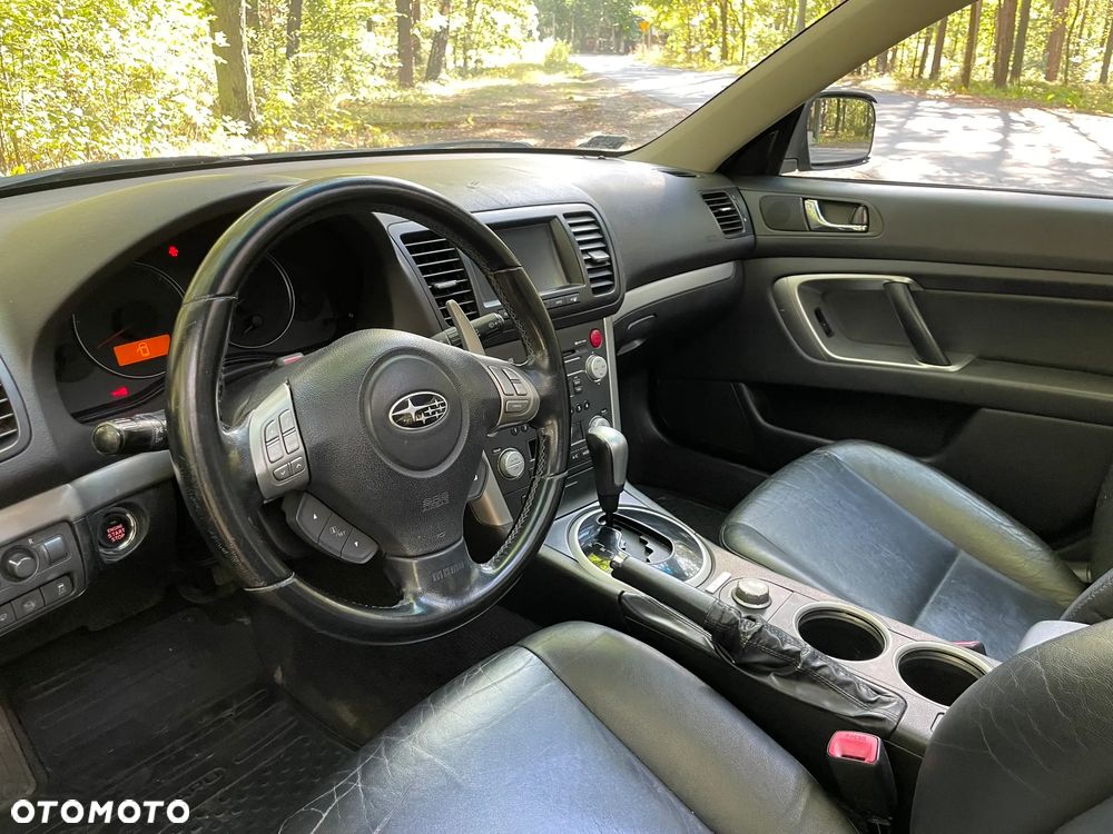 Subaru Outback 3.0 R GX - 4