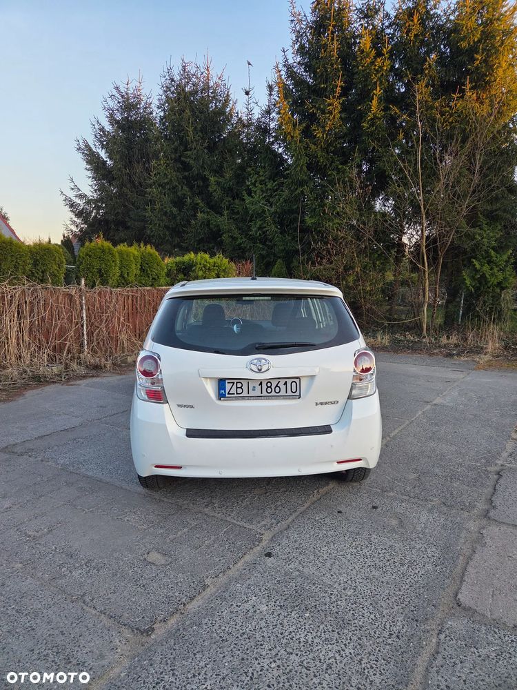 Toyota Verso 1.6 Luna - 4