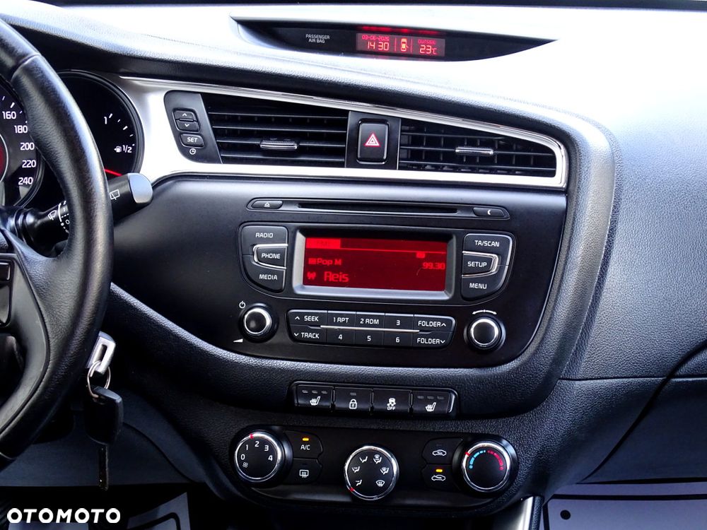 Kia Ceed 1.4 Attract - 18
