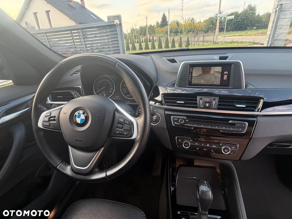 BMW X1 sDrive20i xLine - 33