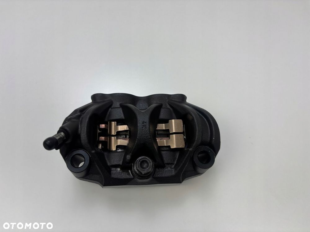 Zacisk hamulcowy przedni lewy Honda CBR 600RR PC69 2024- Oryginał - 2