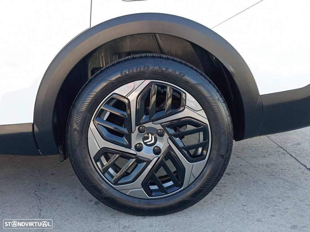 Citroën C4 X 1.2 PureTech Plus EAT8 - 12