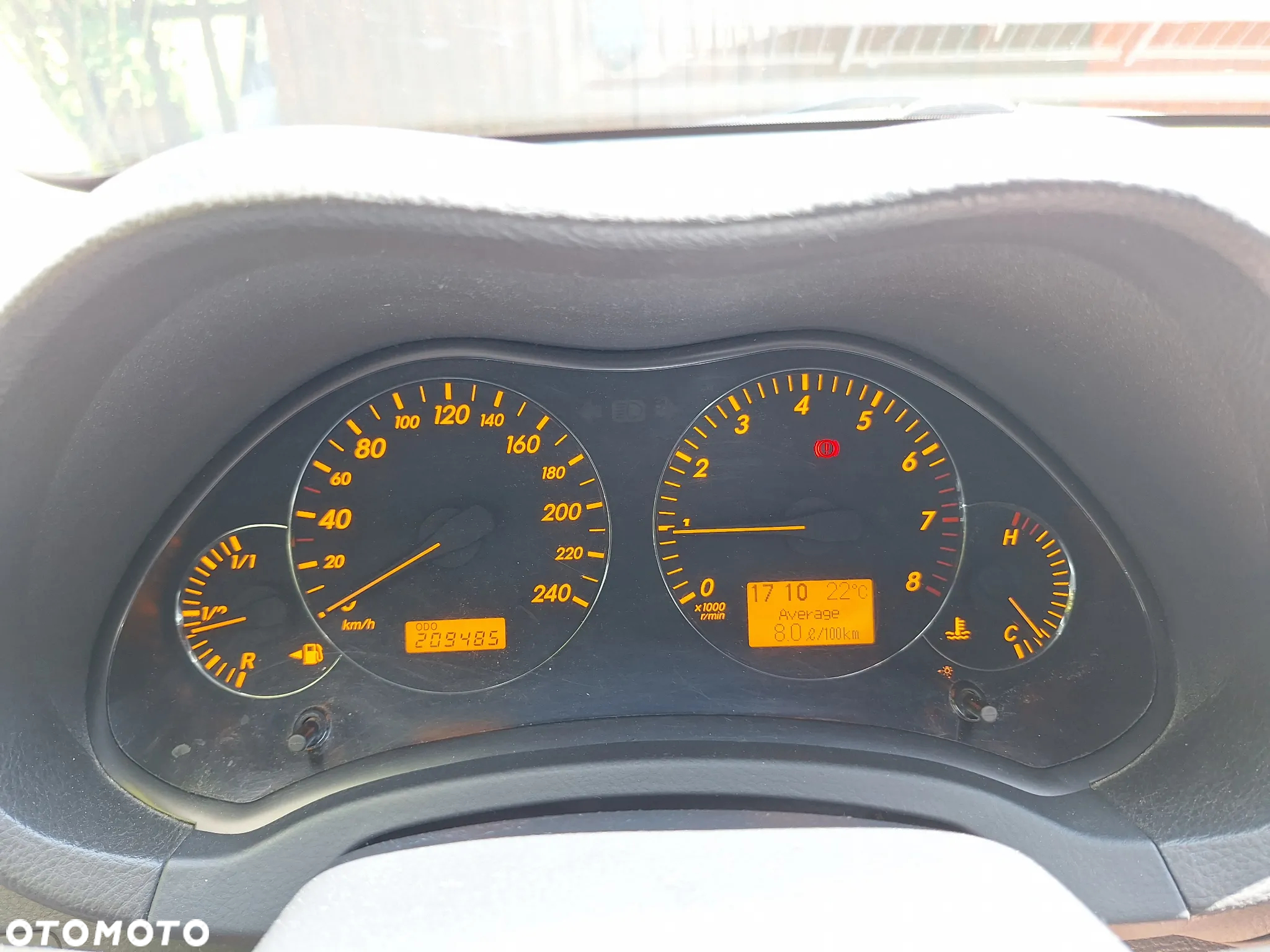 Toyota Avensis 1.8 VVT-i Luna - 15