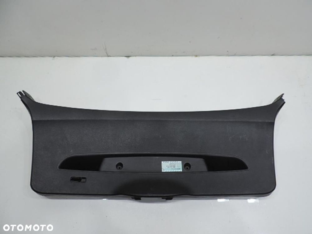 TAPICERKA KLAPY TYŁ BMW E87 - 2