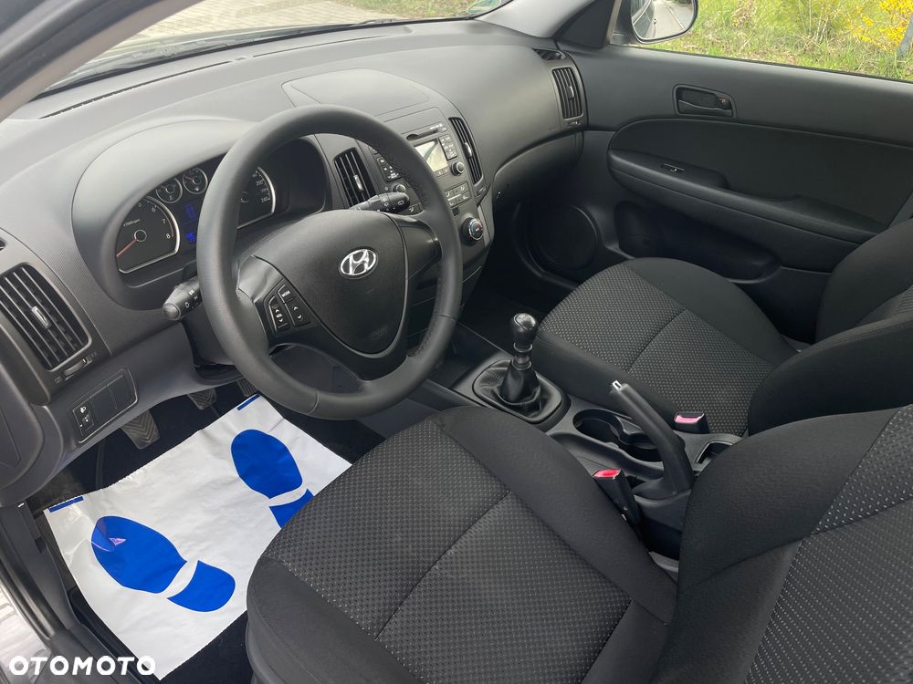 Hyundai i30 1.4 Classic + - 7