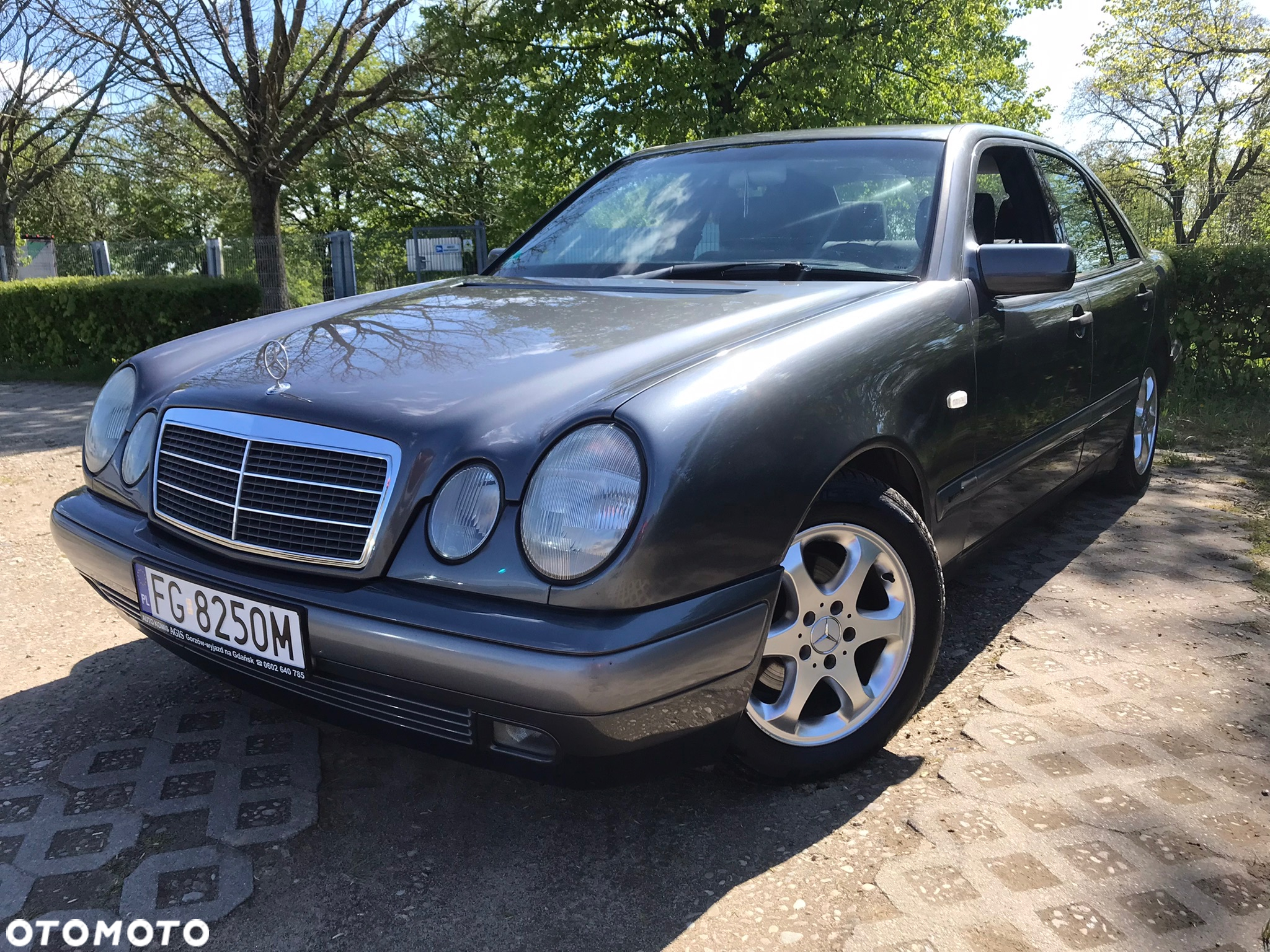 Mercedes-Benz Klasa E 200 Classic - 2
