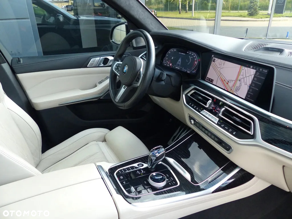 BMW X7 M50i sport - 19